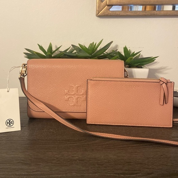Tory Burch Handbags - ‼️sale‼️NWT Tory Burch